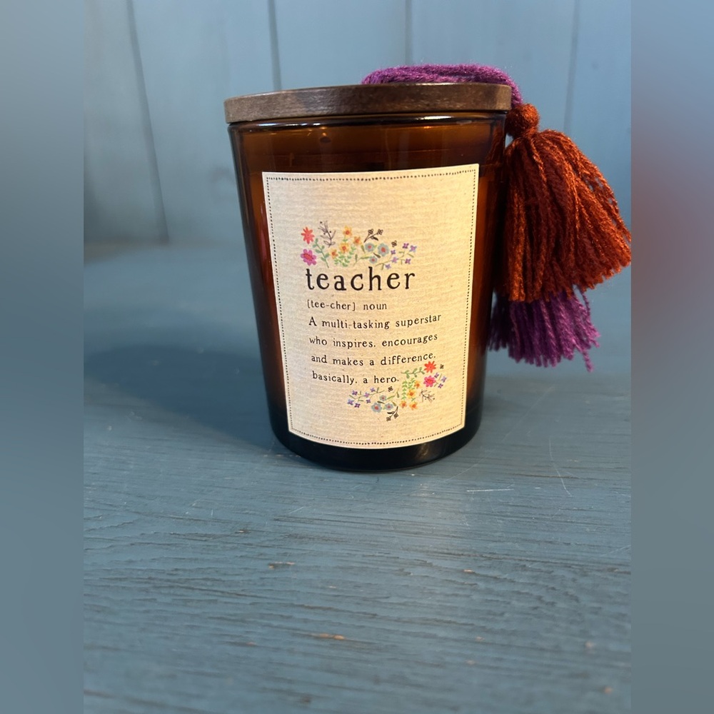 New NATURAL LIFE Amber Glass Teacher Candle with Rust and Purple Tassel | 7.5 Oz